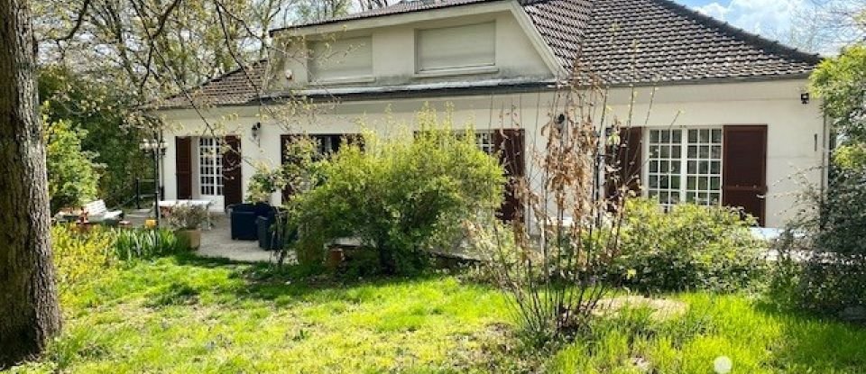 House 6 rooms of 190 m² in Marcoussis (91460)