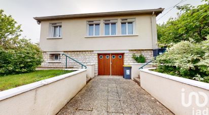 Traditional house 4 rooms of 63 m² in Vaux-le-Pénil (77000)
