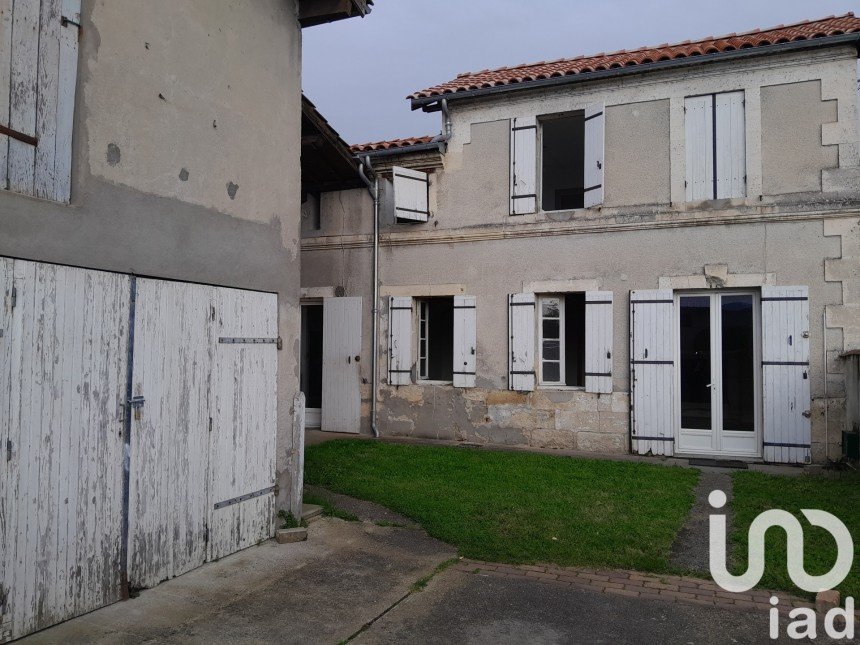Vente Maison 157m² 6 Pièces à Les Églisottes-et-Chalaures (33230) - Iad France