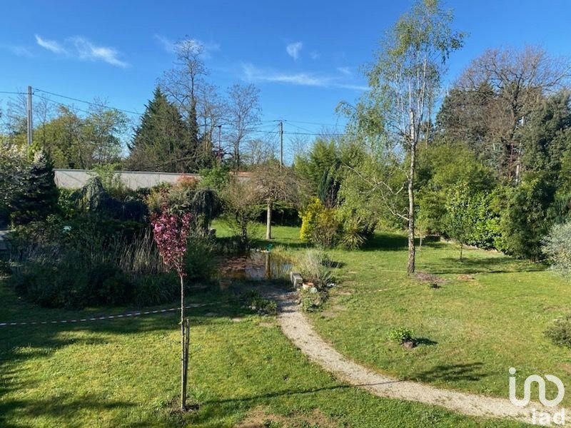 Land of 716 m² in Mours-Saint-Eusèbe (26540)