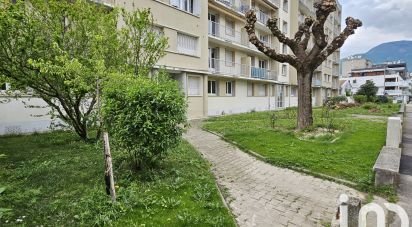 Apartment 4 rooms of 64 m² in Grenoble (38100)