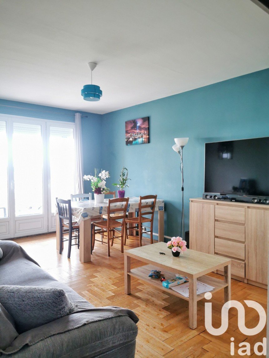 Apartment 3 rooms of 65 m² in Limoges (87000)