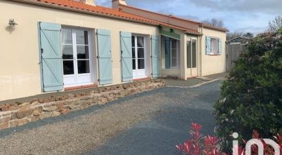 Traditional house 6 rooms of 140 m² in L'Île-d'Olonne (85340)