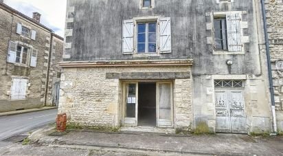 Immeuble de 218 m² à Beaulieu-sur-Sonnette (16450)