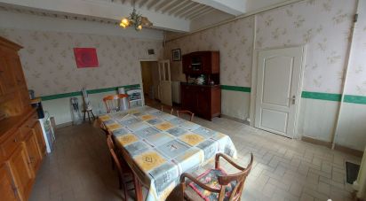 House 4 rooms of 157 m² in Gigny (39320)