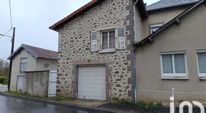Maison 10 pièces de 250 m² à Naucelles (15000)