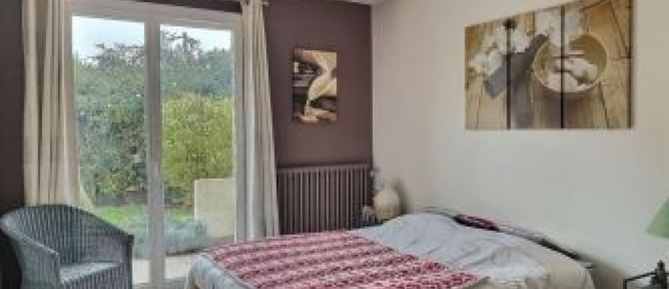 House 7 rooms of 171 m² in Noiseau (94880)