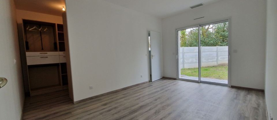 House 6 rooms of 145 m² in Eysines (33320)