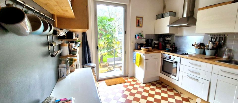 House 6 rooms of 167 m² in Créteil (94000)