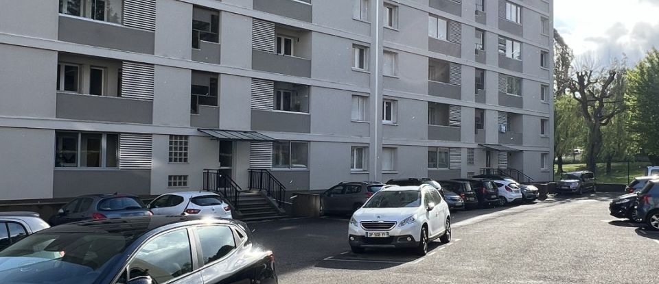 Appartement 5 pièces de 98 m² à Voiron (38500)