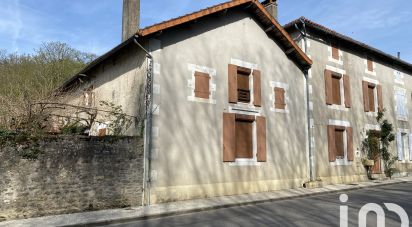 Maison traditionnelle 5 pièces de 180 m² à Alloue (16490)