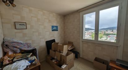 Apartment 4 rooms of 59 m² in Oyonnax (01100)