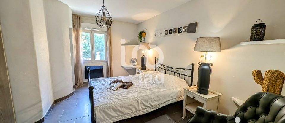 Maison 10 pièces de 237 m² à Roquebrune-sur-Argens (83380)