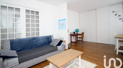 Appartement 2 pièces de 43 m² à Paris (75017)