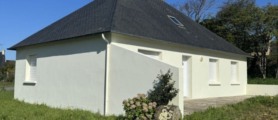 House 5 rooms of 89 m² in Lanvéoc (29160)