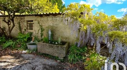 House 7 rooms of 215 m² in Courçon (17170)