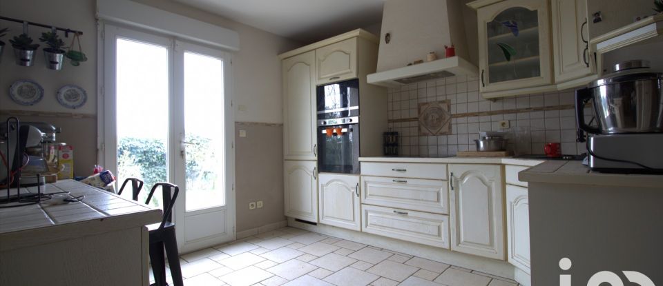 Traditional house 6 rooms of 126 m² in Fagnières (51510)