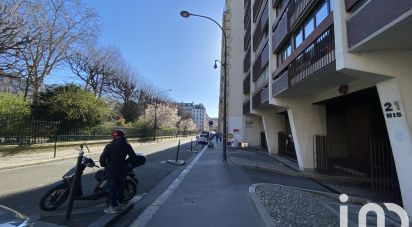 Parking of 12 m² in Paris (75017)