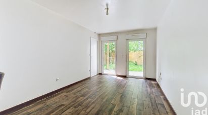 Appartement 2 pièces de 40 m² à Ris-Orangis (91130)