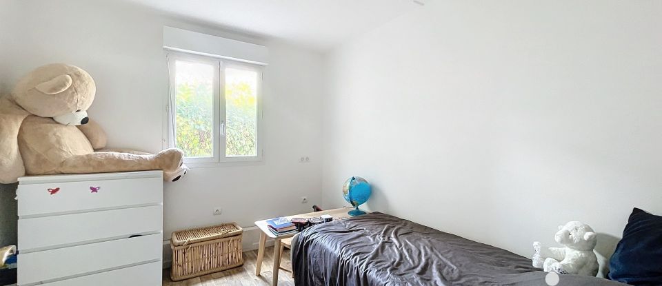 Apartment 4 rooms of 93 m² in Suresnes (92150)