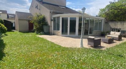 House 6 rooms of 115 m² in Combs-la-Ville (77380)