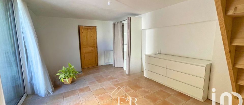 Village house 4 rooms of 97 m² in Rochefort-du-Gard (30650)