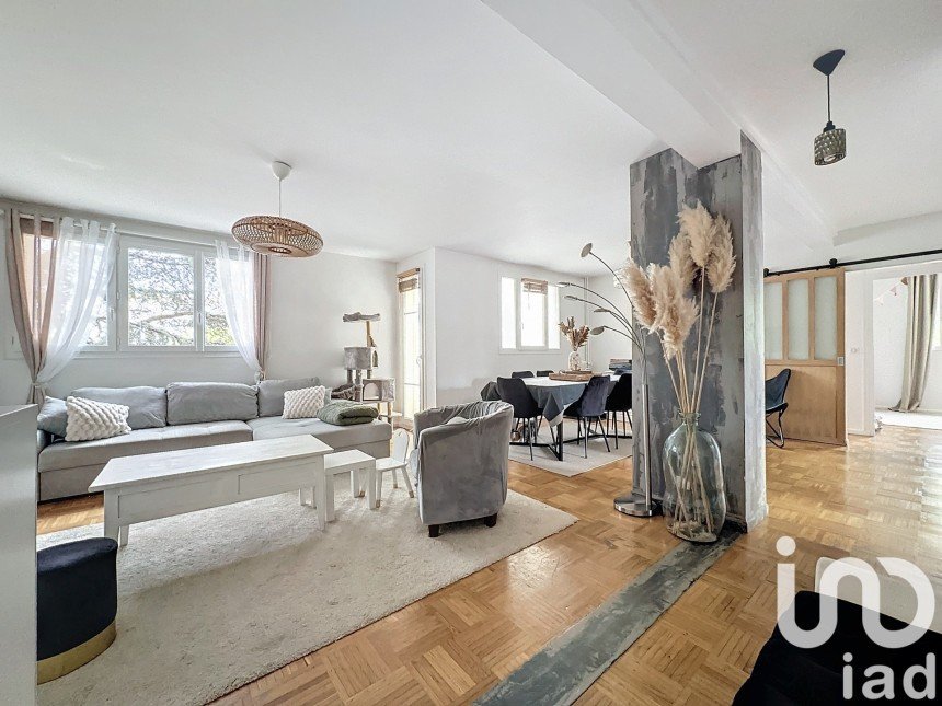 Apartment 6 rooms of 97 m² in Reims (51100)