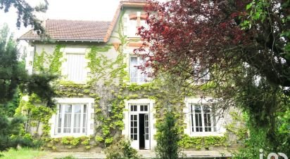 House 10 rooms of 270 m² in Chauvigny (86300)