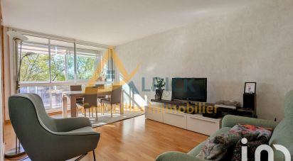 Apartment 4 rooms of 93 m² in Élancourt (78990)