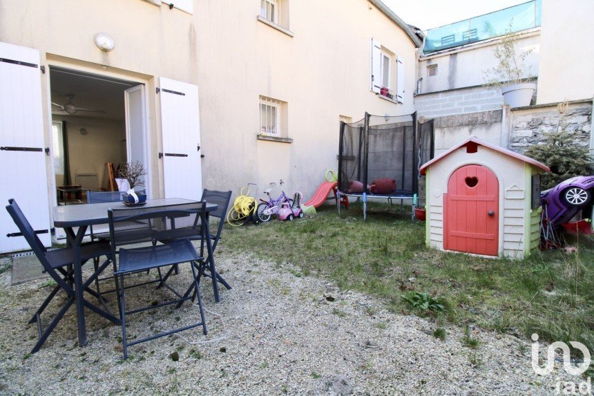 House 5 rooms of 100 m² in Mitry-Mory (77290)