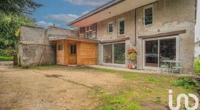 Maison traditionnelle 3 pièces de 160 m² à Viviers-du-Lac (73420)