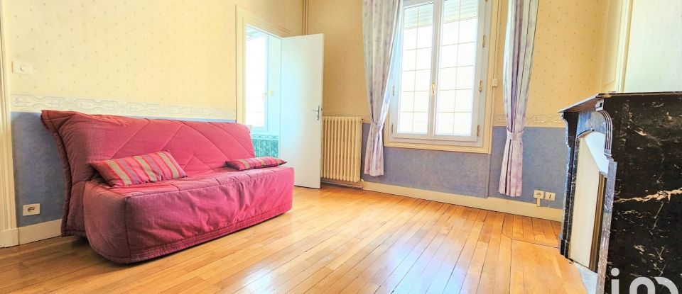 House 5 rooms of 123 m² in Tours (37000)