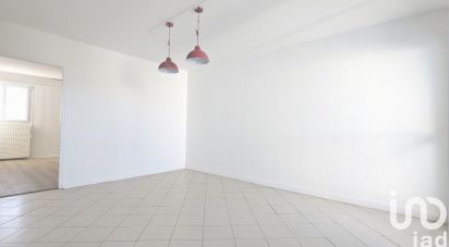 Apartment 4 rooms of 90 m² in Rezé (44400)