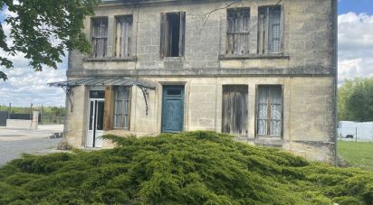 House 4 rooms of 111 m² in Val de Virvée (33240)