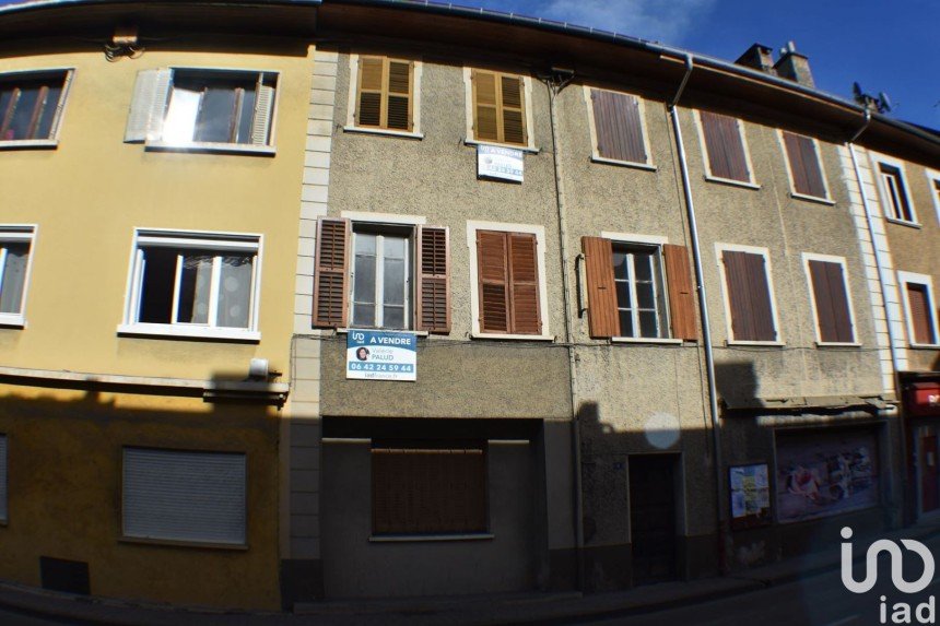 Immeuble de 152 m² à Saint-Michel-de-Maurienne (73140)