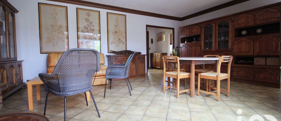 Traditional house 10 rooms of 240 m² in Reims (51100)