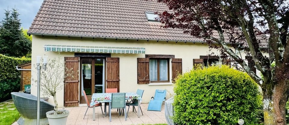 Traditional house 6 rooms of 123 m² in Savigny-le-Temple (77176)