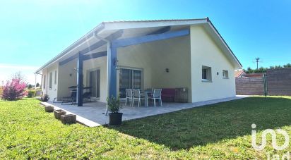 Maison traditionnelle 4 pièces de 110 m² à Azur (40140)