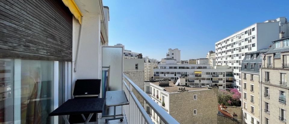 Appartement 3 pièces de 80 m² à Paris (75016)