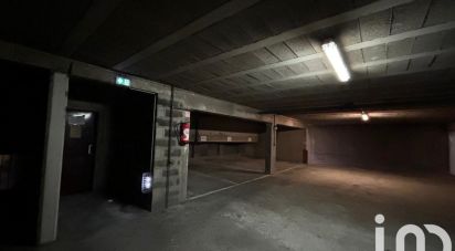Parking/garage/box de 12 m² à Paris (75010)