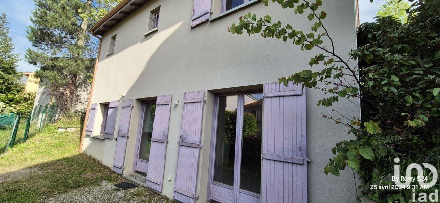 House 4 rooms of 86 m² in Saint-Chamond (42400)