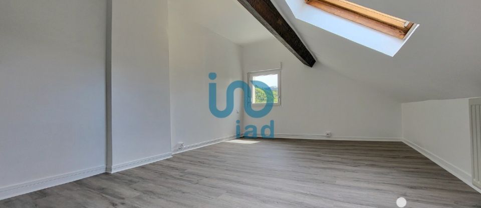 House 4 rooms of 64 m² in Fumay (08170)