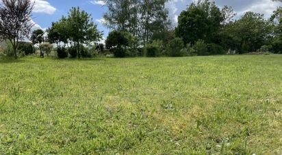 Land of 850 m² in Marigny (79360)