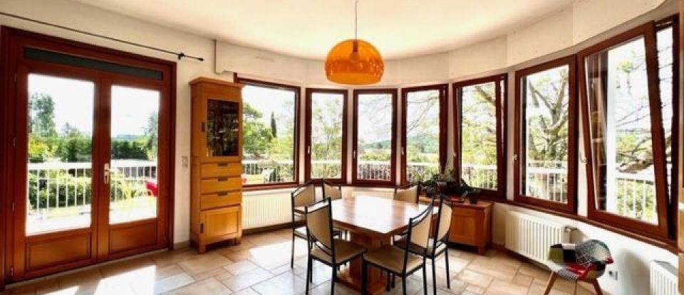 House 6 rooms of 196 m² in Marcoussis (91460)