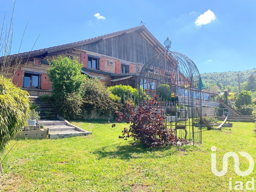 Farm 10 rooms of 242 m² in Saint-Maurice-sur-Moselle (88560)