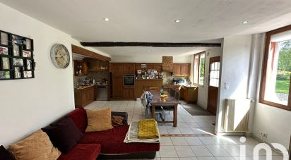 Country house 4 rooms of 90 m² in Mortain-Bocage (50140)