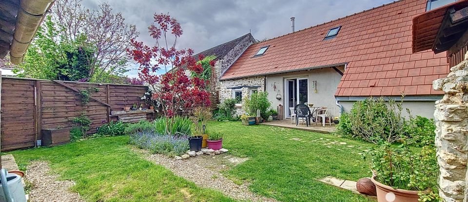 Village house 4 rooms of 90 m² in Favrieux (78200)