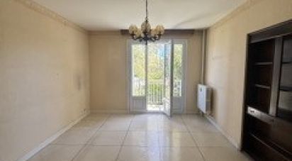 Apartment 3 rooms of 52 m² in Hyères (83400)