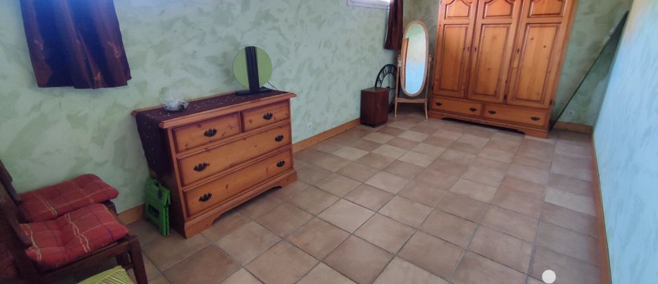 Traditional house 6 rooms of 107 m² in Maisoncelles-en-Brie (77580)
