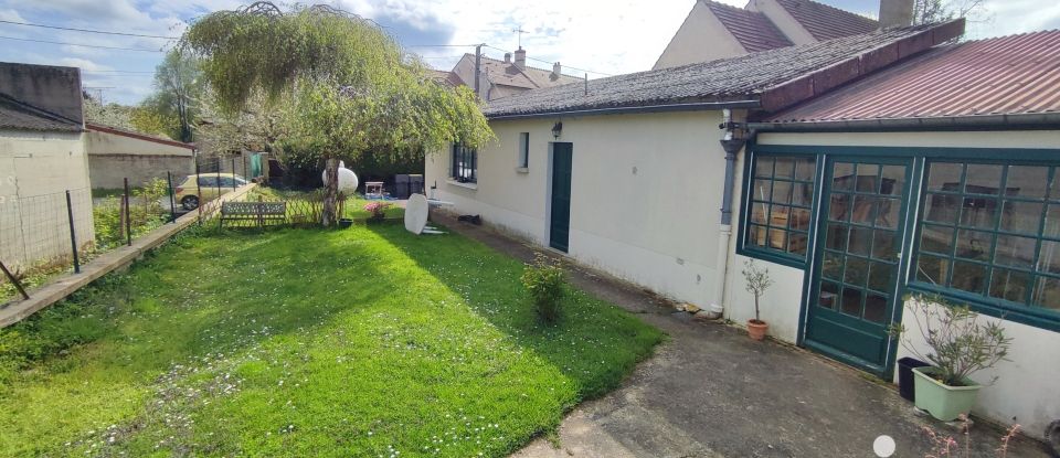 Traditional house 6 rooms of 107 m² in Maisoncelles-en-Brie (77580)